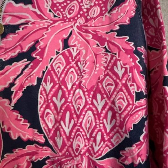 Lilly Pulitzer Pineapple Print Half-Zip Hoodie Pullover – Size M Pink/Navy Resor - Picture 4 of 4